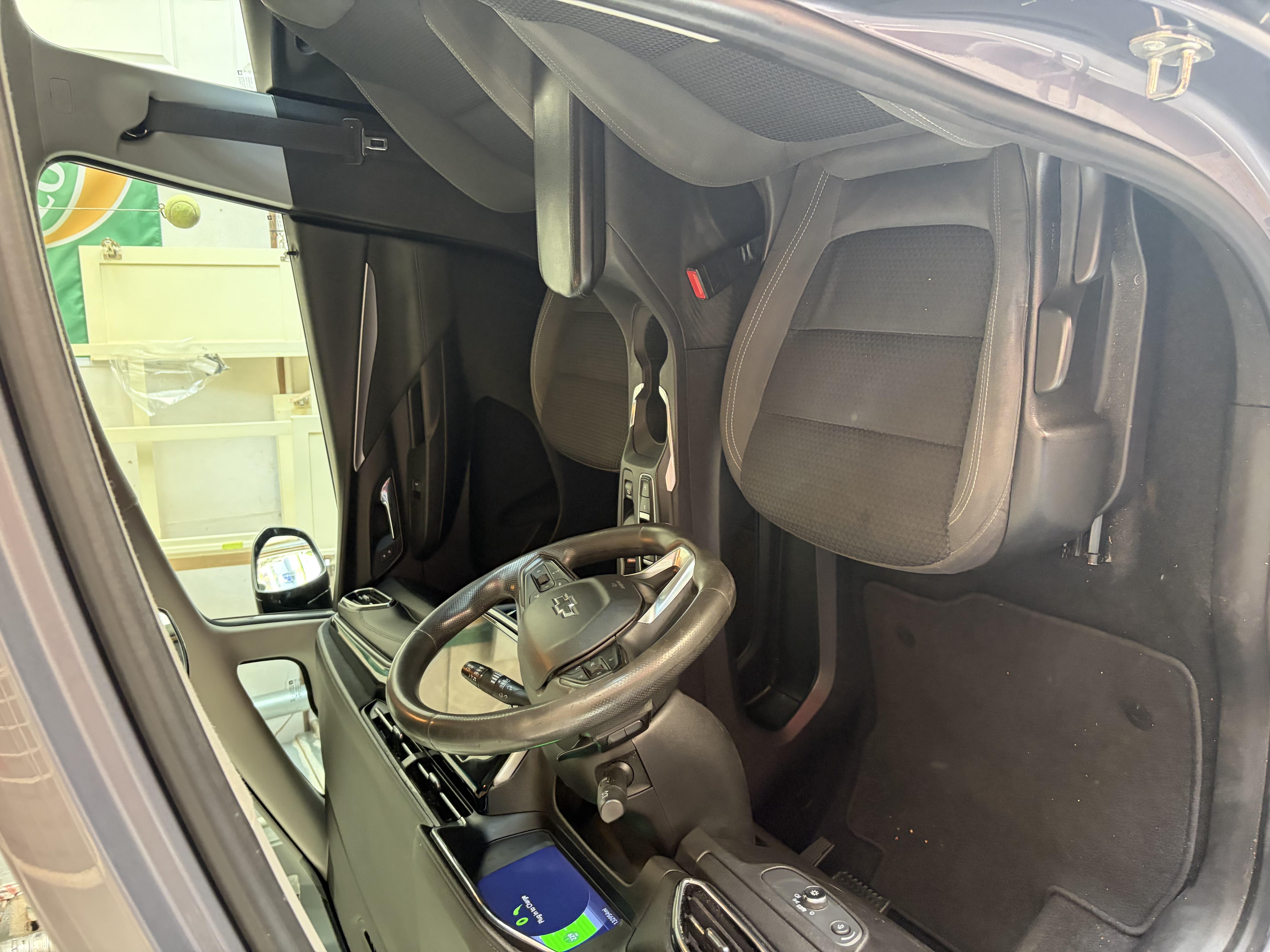 Used 2023 Chevrolet Bolt LT FWD image 13