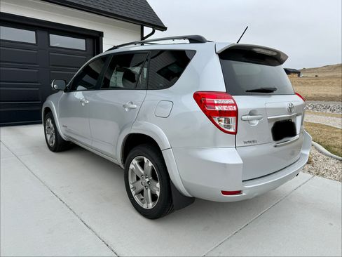 Used 2010 Toyota RAV4 Limited AWD/4WD image 6
