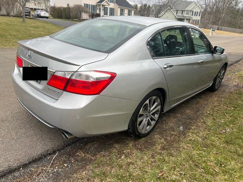 Used 2015 Honda Accord Sport image 5