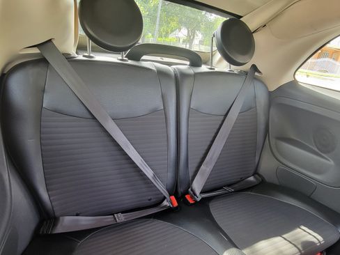 Used 2018 FIAT 500 Pop FWD image 10