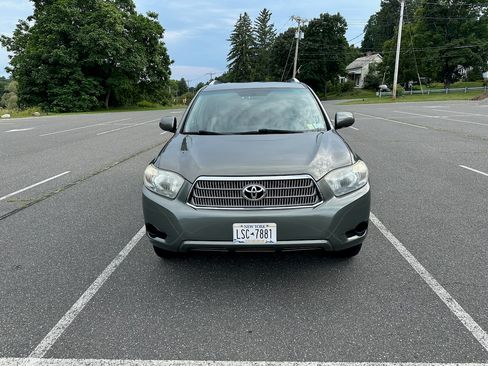 Used 2009 Toyota Highlander 4WD Hybrid image 2