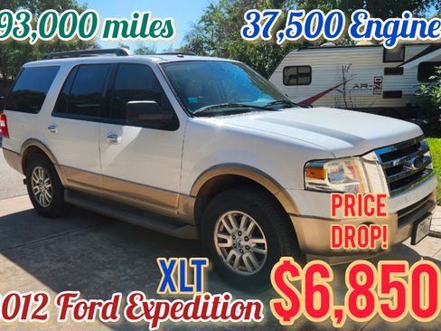 Used 2012 Ford Expedition XLT image 1