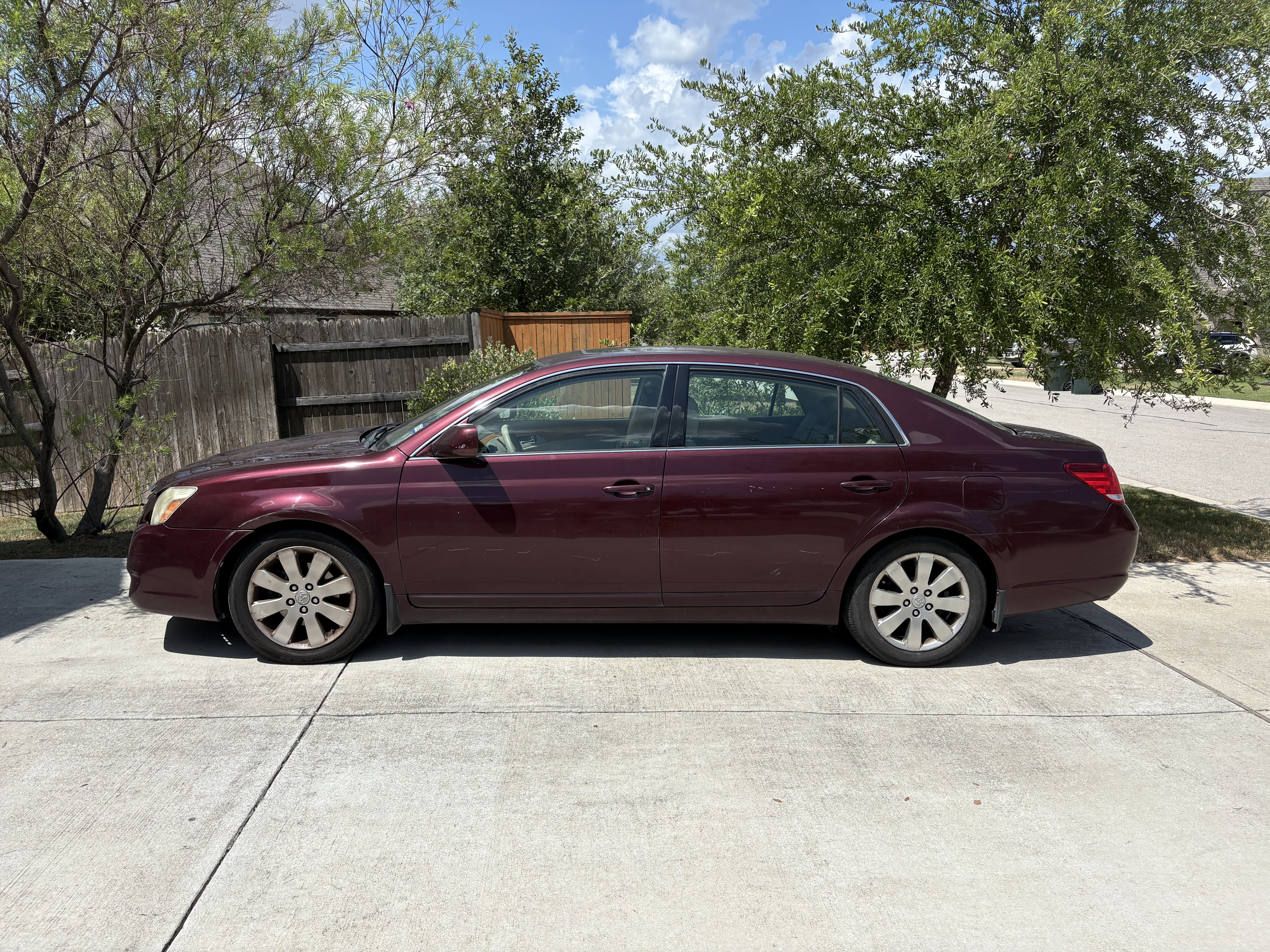 Used 2007 Toyota Avalon XL FWD image 2
