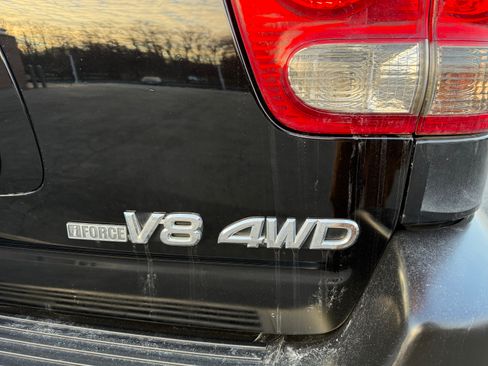 Used 2007 Toyota Sequoia SR5 image 14