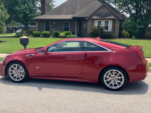 Used 2011 Cadillac CTS V w/ Wood Trim Package image 4