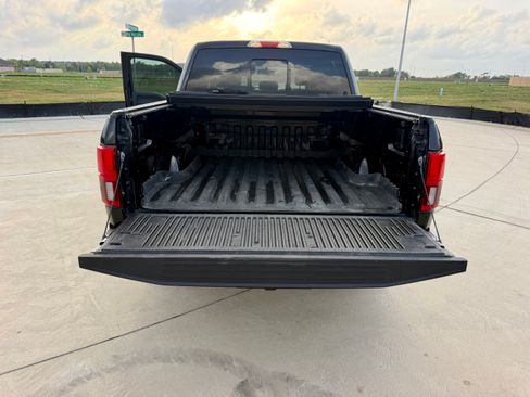 Used 2019 Ford F150 Lariat image 15