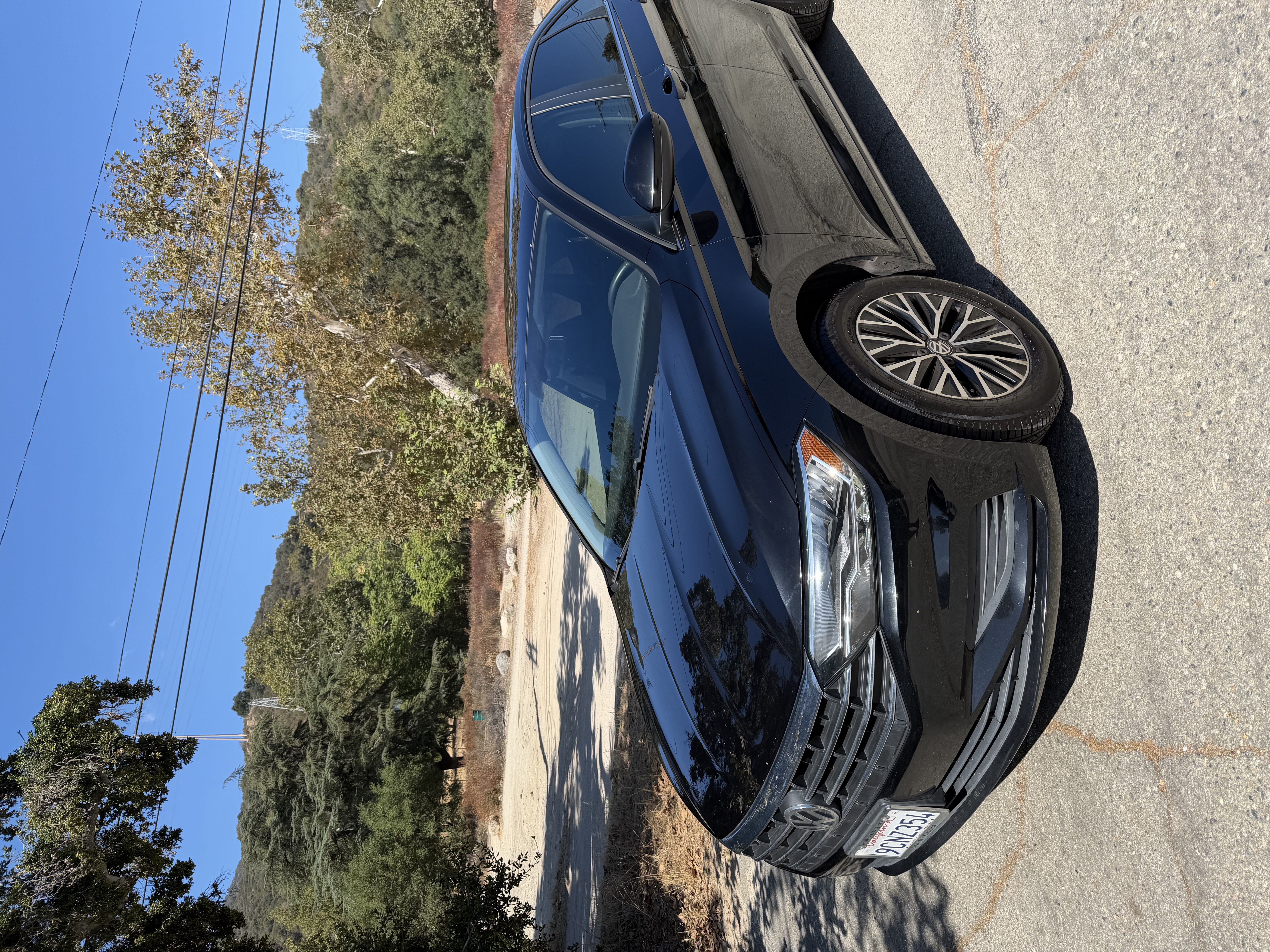 Used 2019 Volkswagen Jetta SE w/ Cold Weather Package FWD image 4