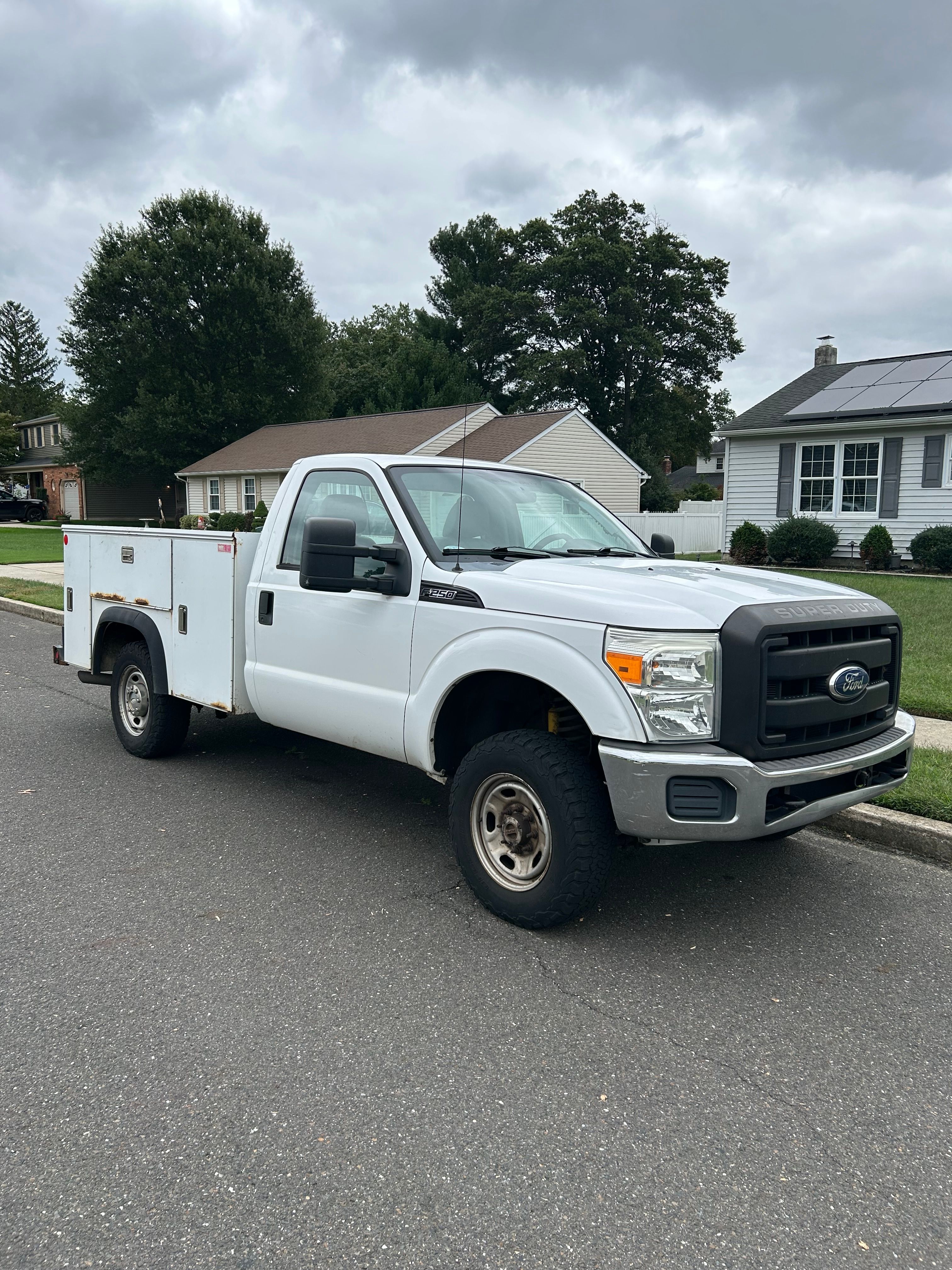 Used 2011 Ford F250 XL w/ XL Value Pkg AWD/4WD image 2