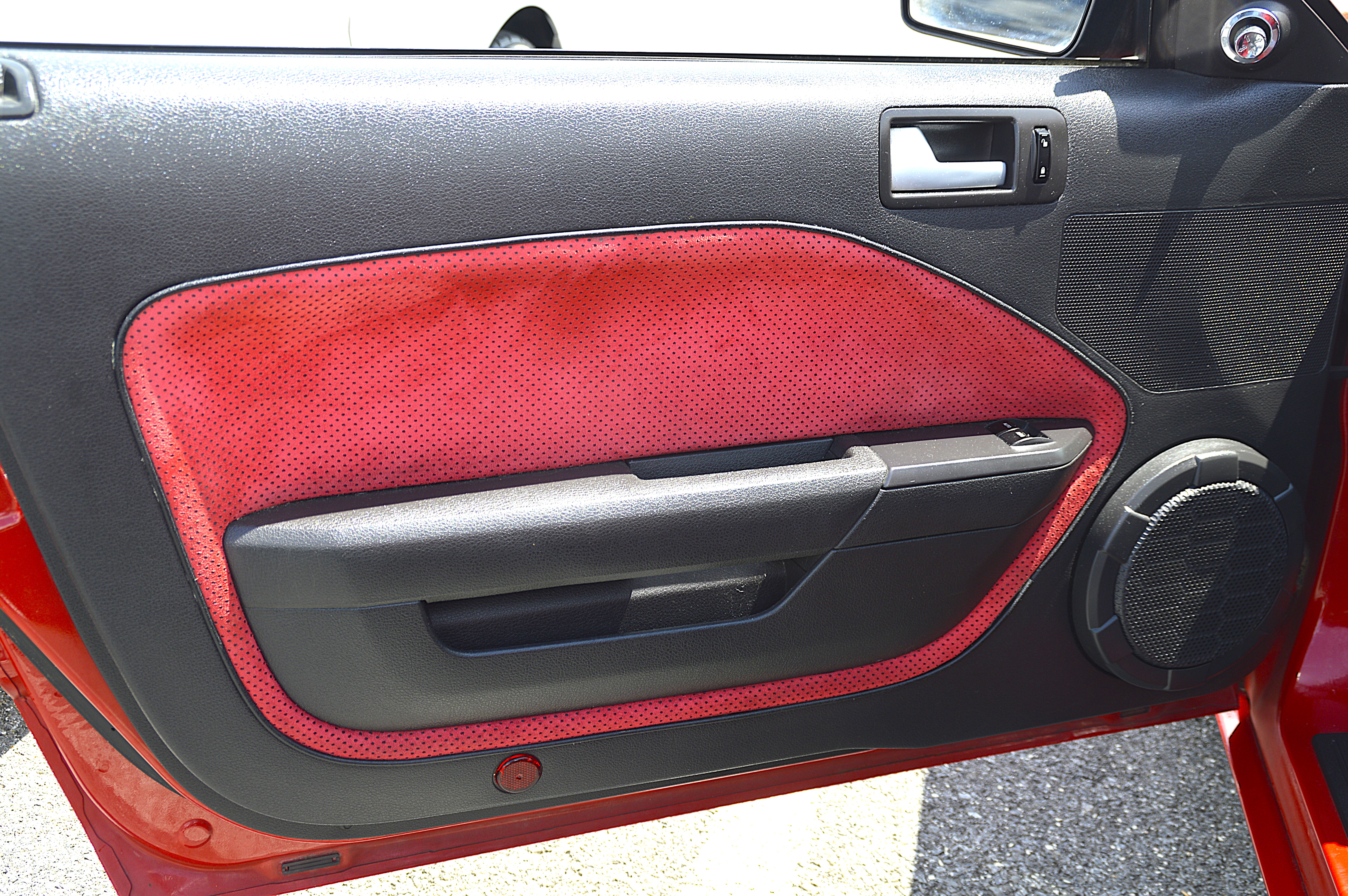 Used 2006 Ford Mustang GT Premium RWD image 12