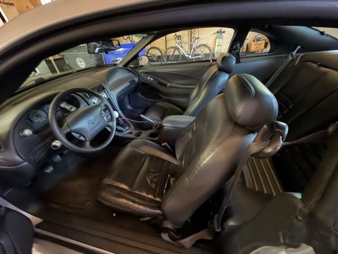Used 2004 Ford Mustang GT RWD image 14
