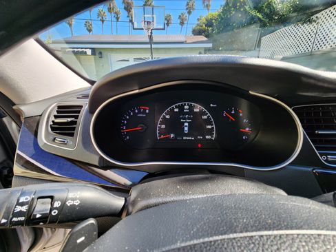 Used 2016 Kia Cadenza Premium w/ Luxury Plus Package image 14