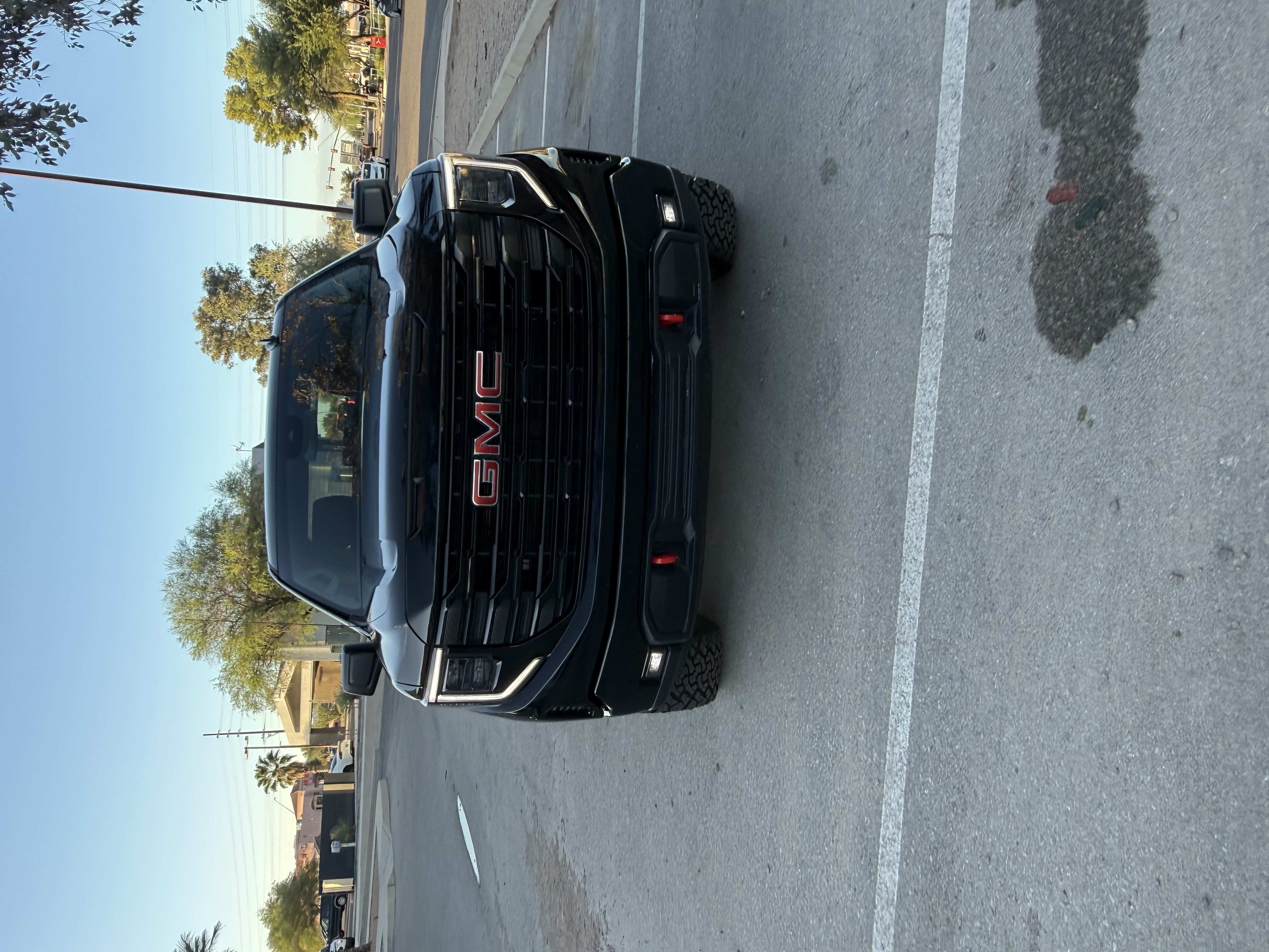 Used 2023 GMC Sierra 1500 Elevation AWD/4WD image 4