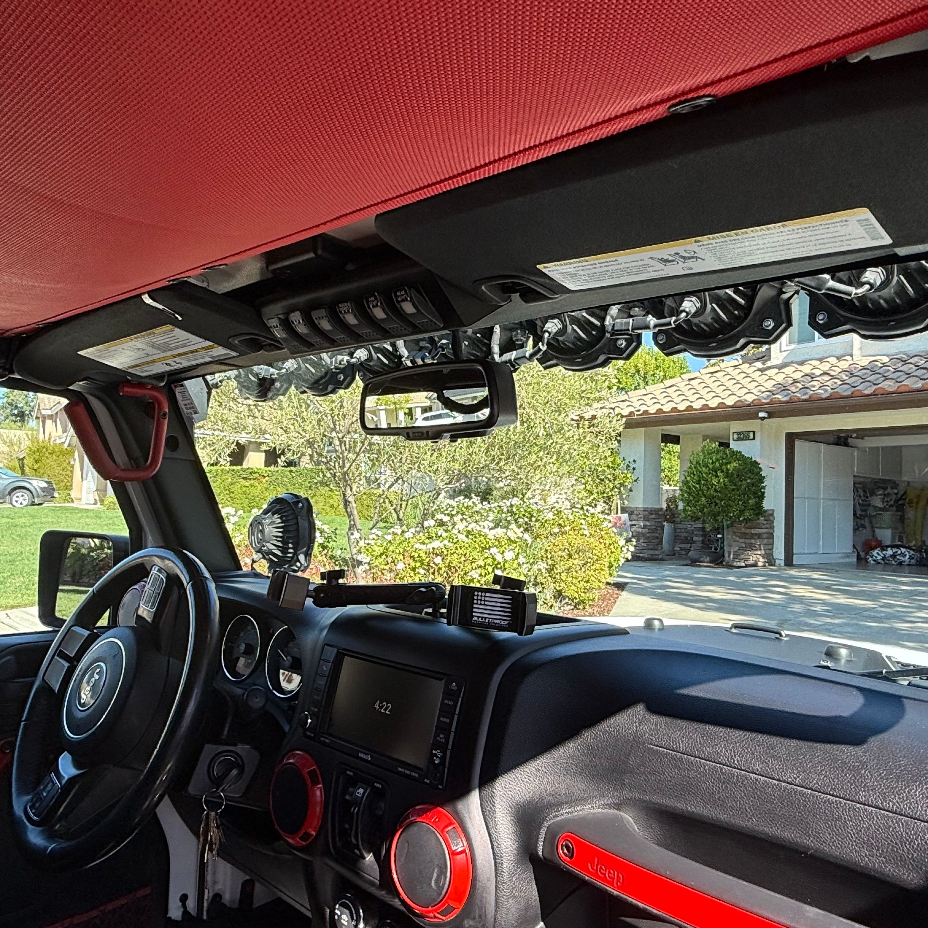 Used 2017 Jeep Wrangler Unlimited Rubicon AWD/4WD image 11