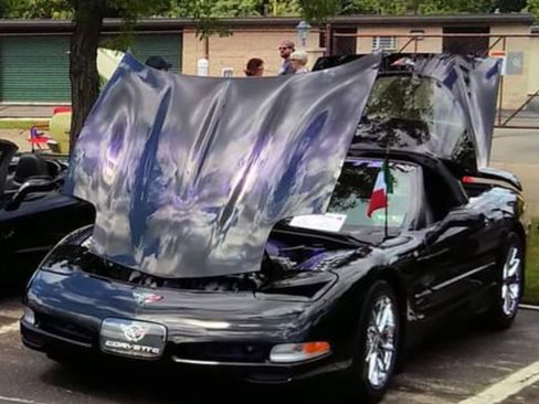 Used 2000 Chevrolet Corvette Coupe w/ Roof Pkg RWD image 14