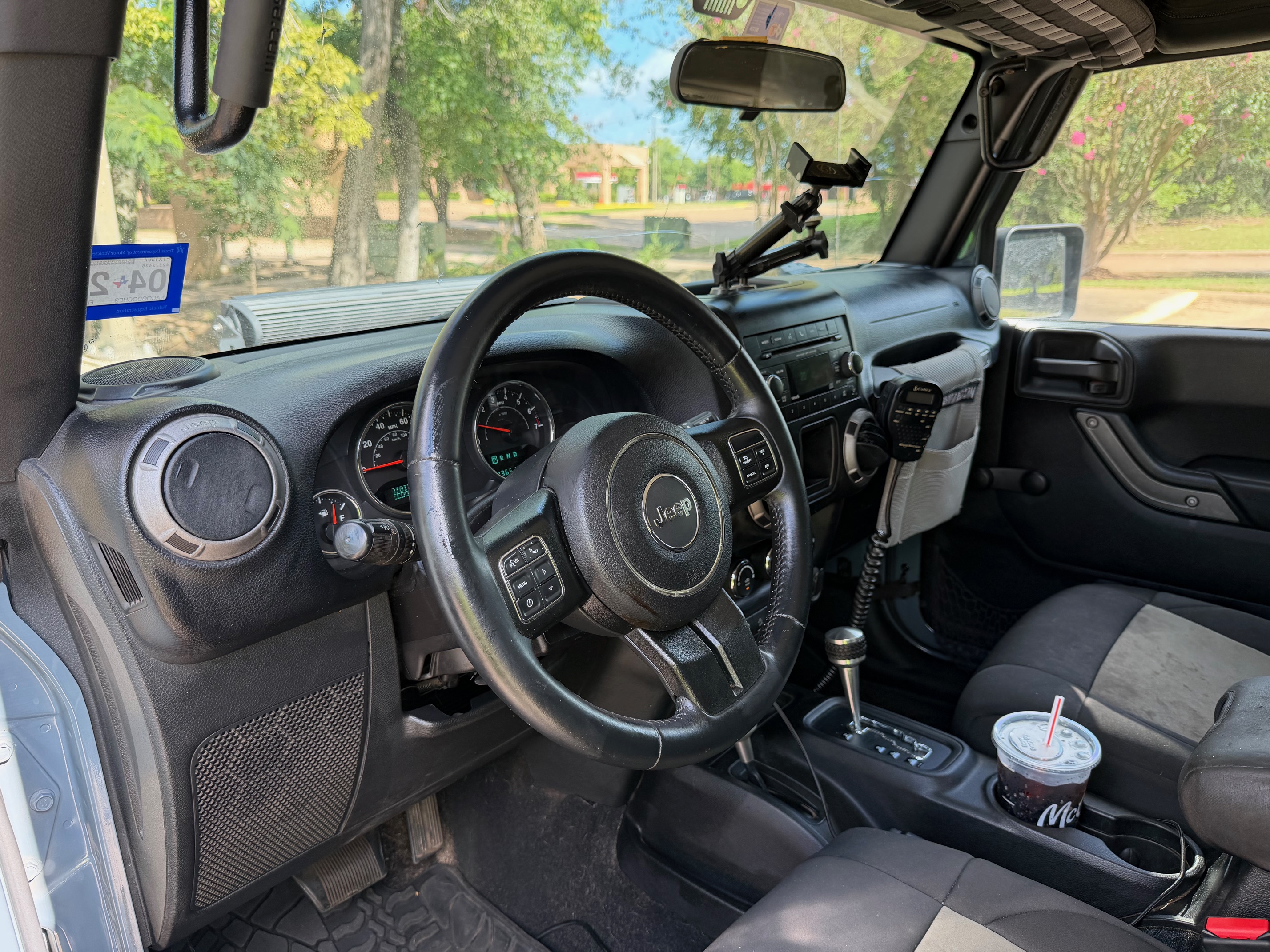 Used 2015 Jeep Wrangler Unlimited Sport w/ Connectivity Group AWD/4WD image 1