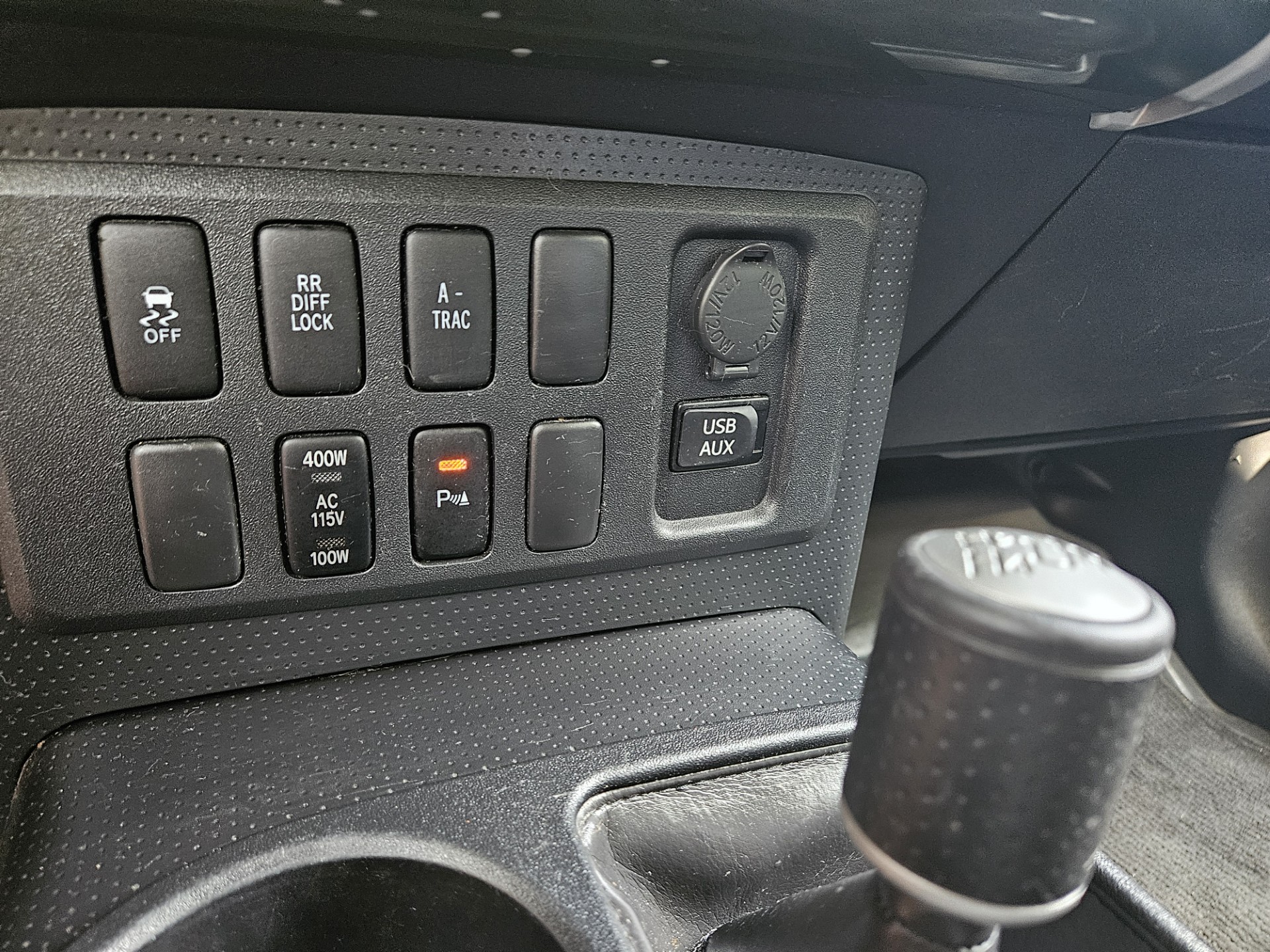 Used 2012 Toyota FJ Cruiser 4WD w/ Upgrade Pkg image 13