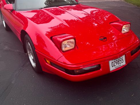 Used 1994 Chevrolet Corvette Convertible image 1