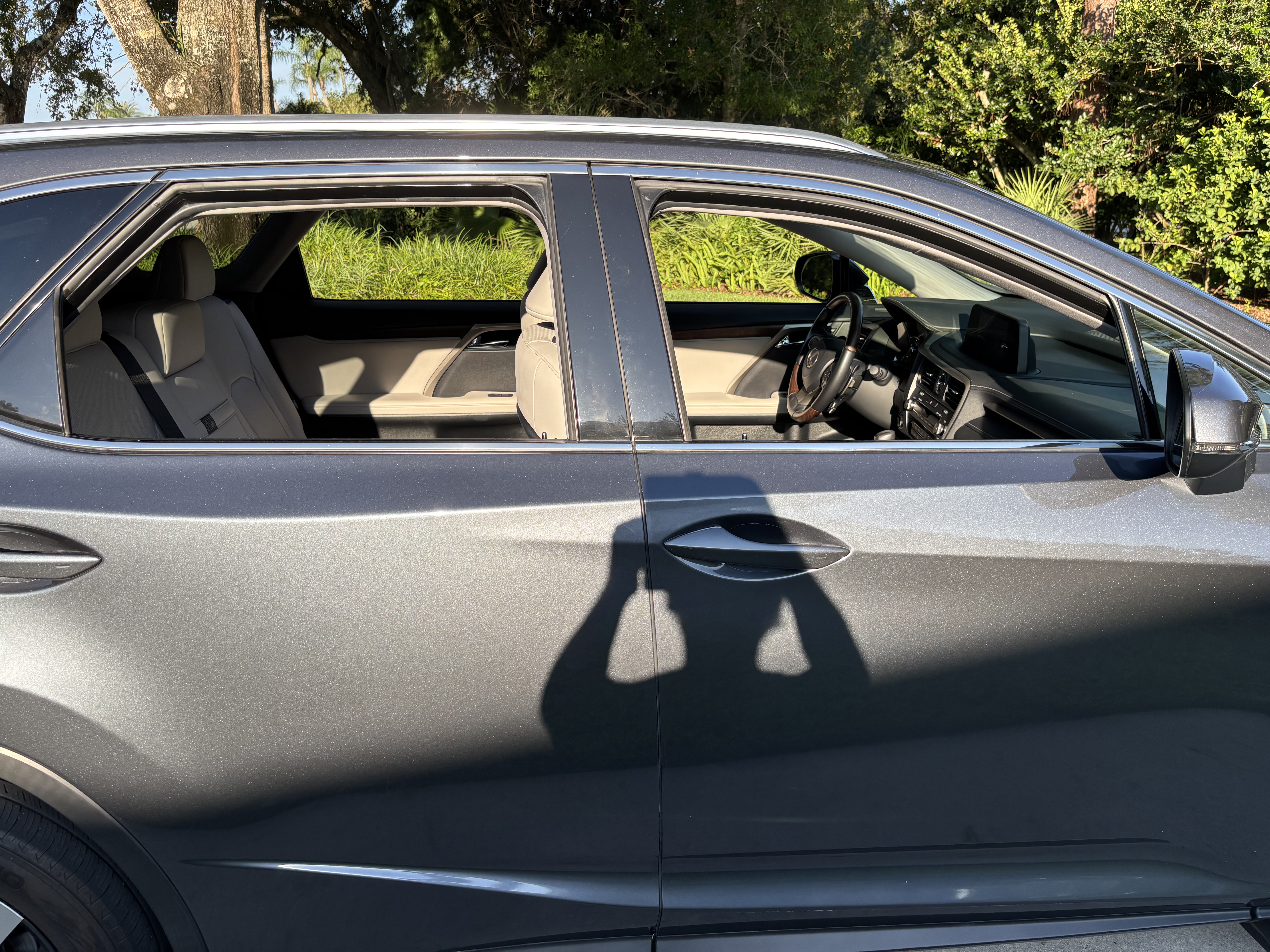 Used 2022 Lexus RX 350L FWD w/ Premium Package image 26