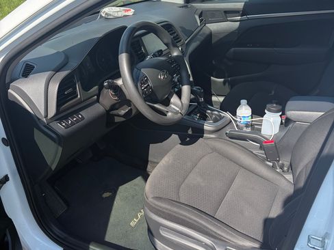 Used 2020 Hyundai Elantra SEL w/ Cargo Package (C1) FWD image 14