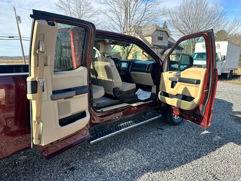 Used 2017 Ford F250 XLT w/ XLT Premium Package image 20