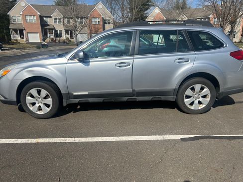 Used 2012 Subaru Outback 2.5i w/ Alloy Wheel Pkg image 4