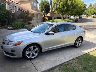 Used 2013 Acura ILX w/ Premium Package