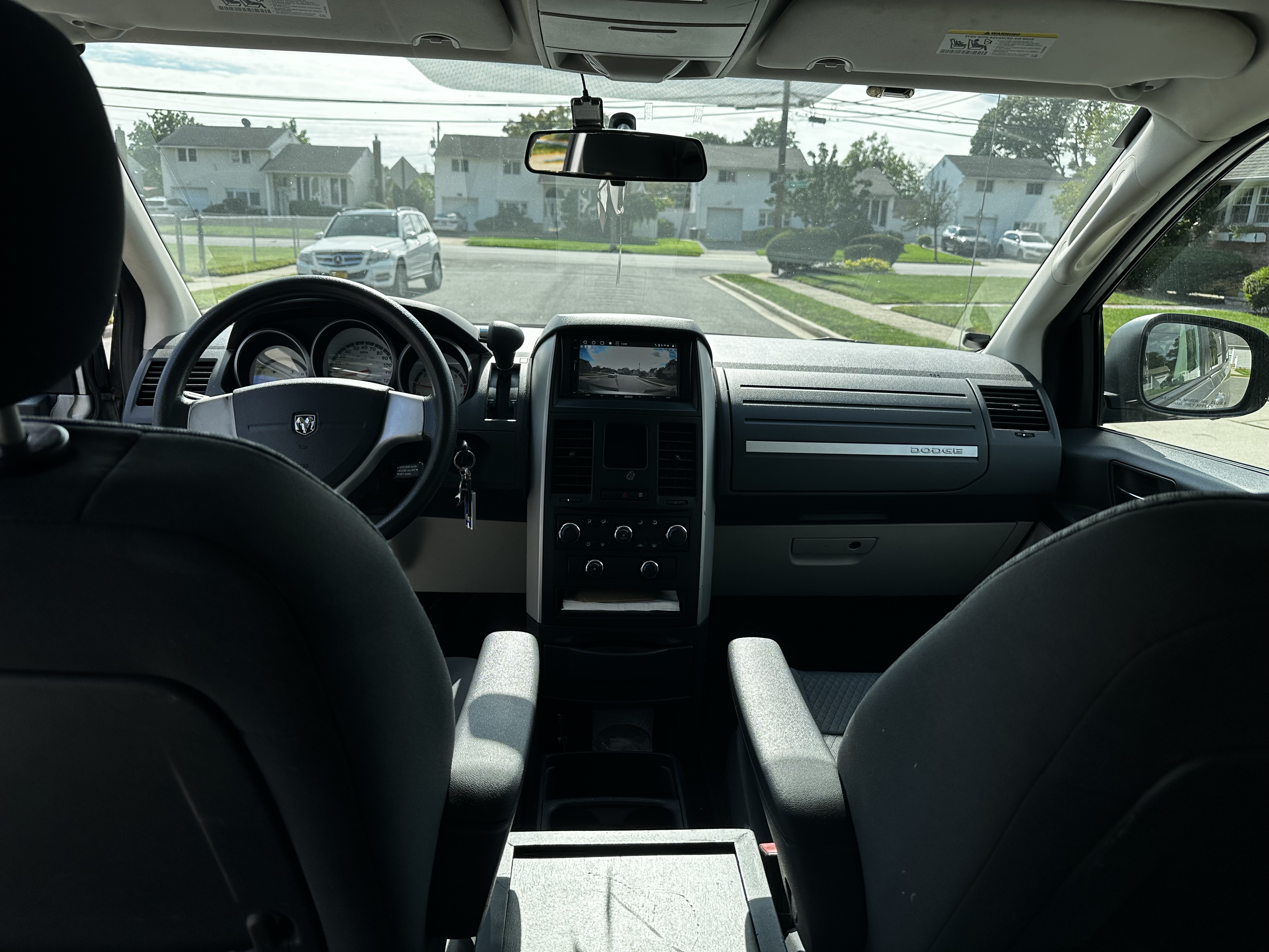 Used 2010 Dodge Grand Caravan SE FWD image 25