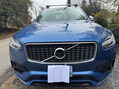 Used 2016 Volvo XC90 T8 R-Design w/ Vision Package image 8