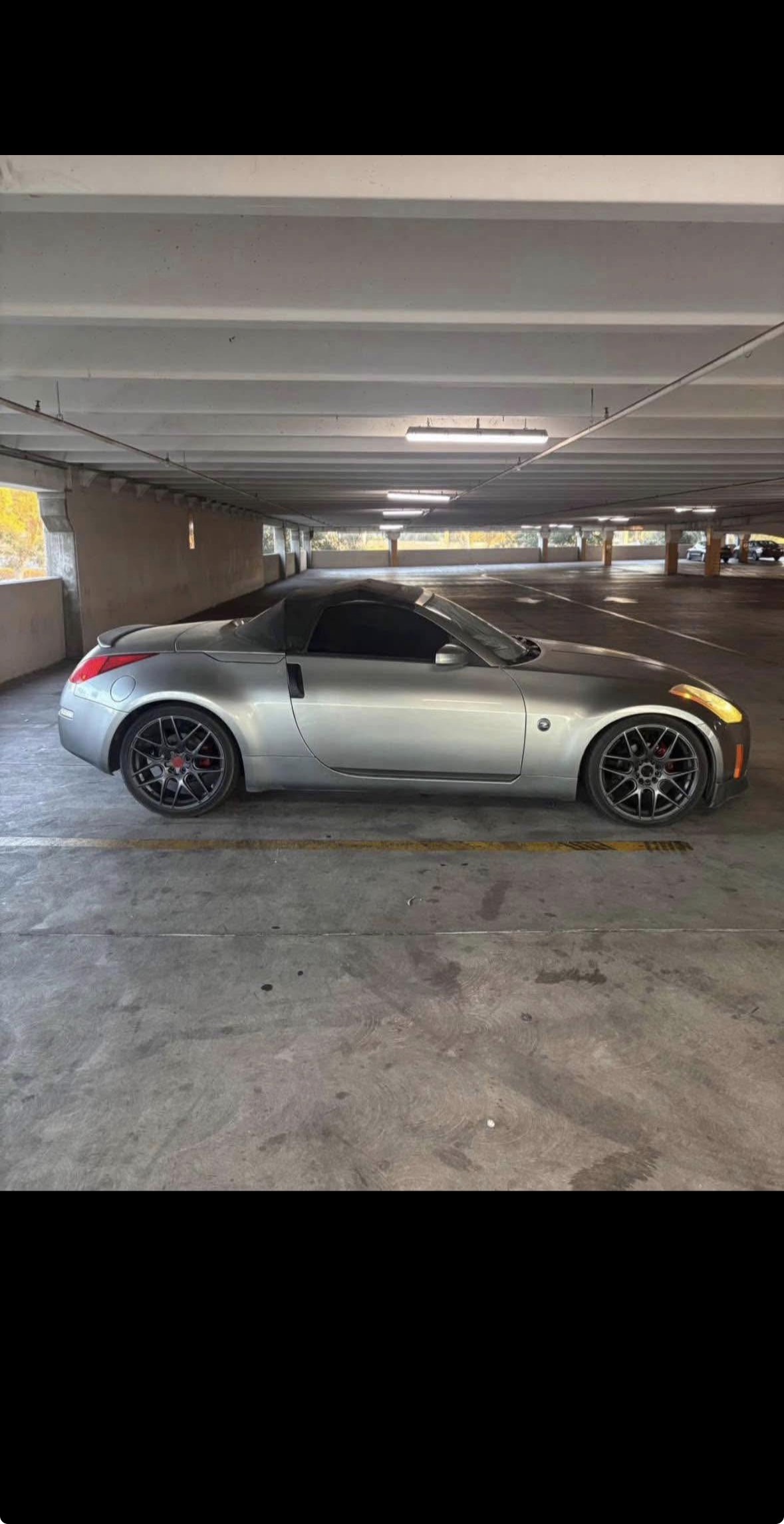 Used 2004 Nissan 350Z Touring RWD image 14