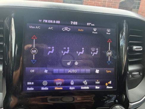Used 2019 RAM 1500 Big Horn AWD/4WD image 16