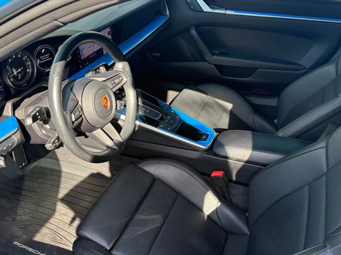 Used 2022 Porsche 911 Carrera image 11