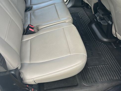 Used 2020 Ford F250 XL w/ Power Equipment Group RWD image 5