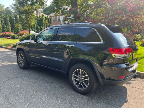 Used 2020 Jeep Grand Cherokee Limited w/ Luxury Group II image 6