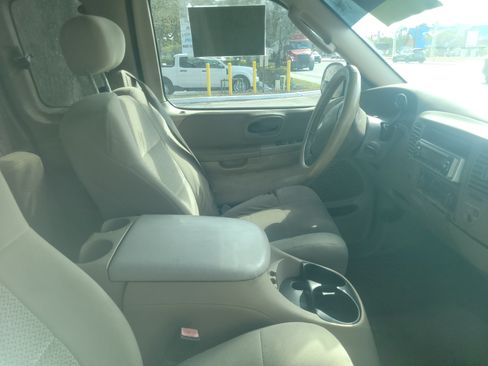 Used 2003 Ford F150 XL image 10