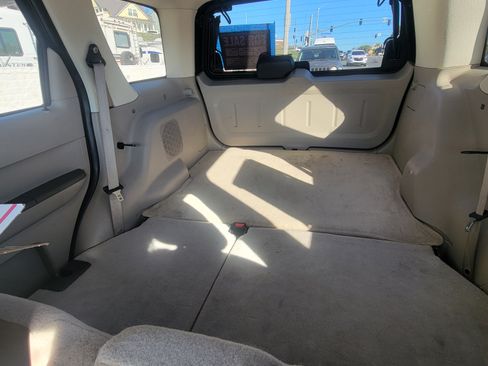 Used 2008 Ford Escape 2WD Hybrid image 8