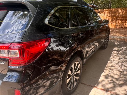 Used 2015 Subaru Outback 2.5i Limited image 9