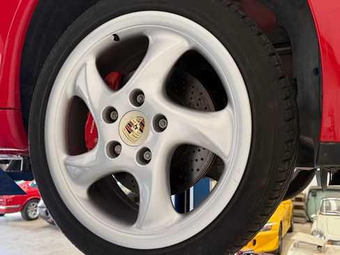 Used 2000 Porsche Boxster S image 26