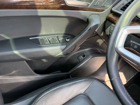 Used 2019 Audi Q5 2.0T Premium w/ Convenience Package image 15