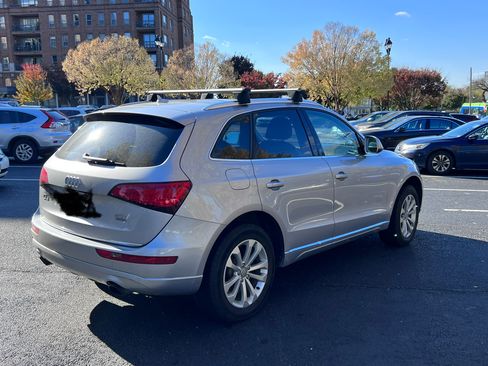 Used 2015 Audi Q5 2.0T Premium Plus w/ Technology Package AWD/4WD image 2