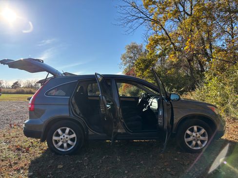 Used 2011 Honda CR-V SE image 8