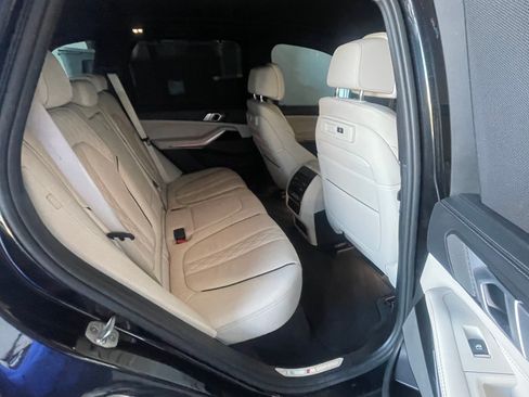 Used 2019 BMW X5 xDrive40i w/ M Sport Package image 6