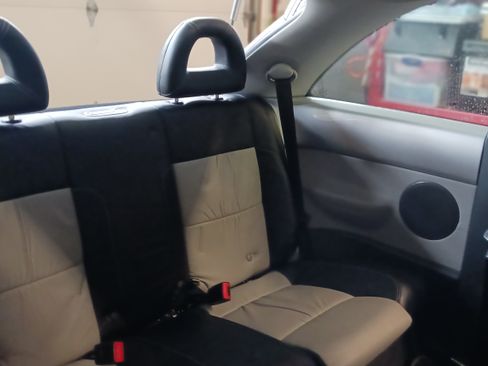 Used 2002 Volkswagen Beetle S image 11