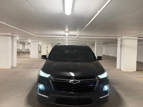 Used 2022 Chevrolet Traverse RS AWD/4WD image 2