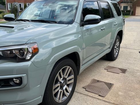 Used 2022 Toyota 4Runner TRD Sport image 2