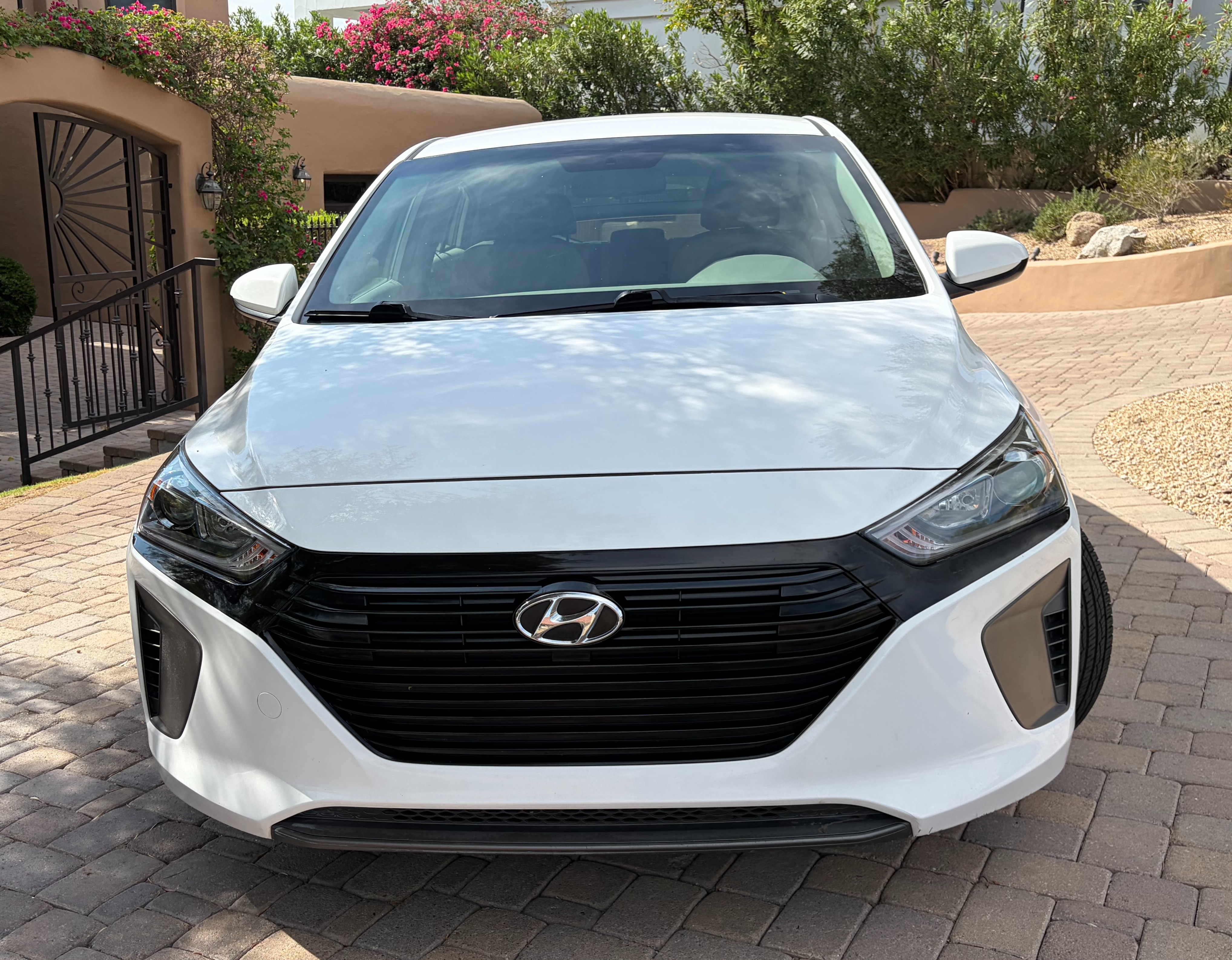 Used 2017 Hyundai Ioniq Blue FWD image 1