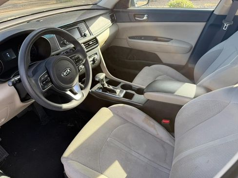 Used 2016 Kia Optima LX image 11