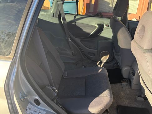 Used 2001 Toyota RAV4 2WD image 8