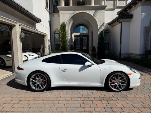 Used 2014 Porsche 911 Carrera S image 5