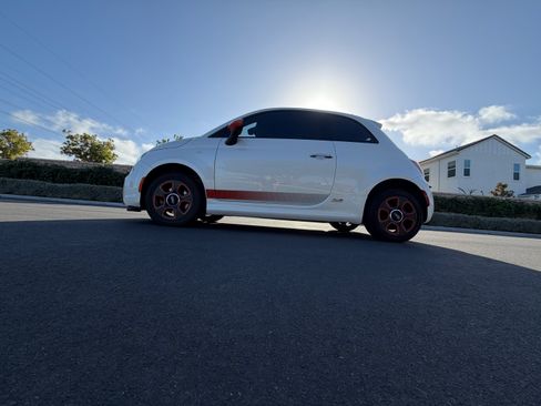 Used 2017 FIAT 500 e w/ Esport Package FWD image 1