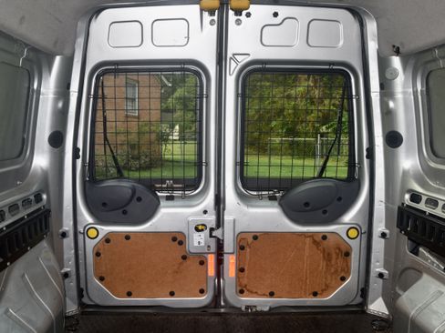 Used 2010 Ford Transit Connect XLT FWD image 16